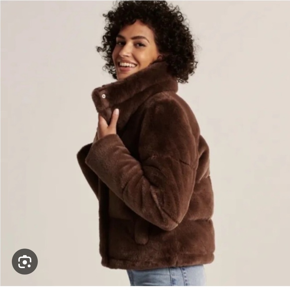 Abercrombie & Fitch Women's Chocolate Teddy Jacket